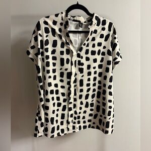 Polka Dot Short Sleeve Button-Front Blouse - Black/White